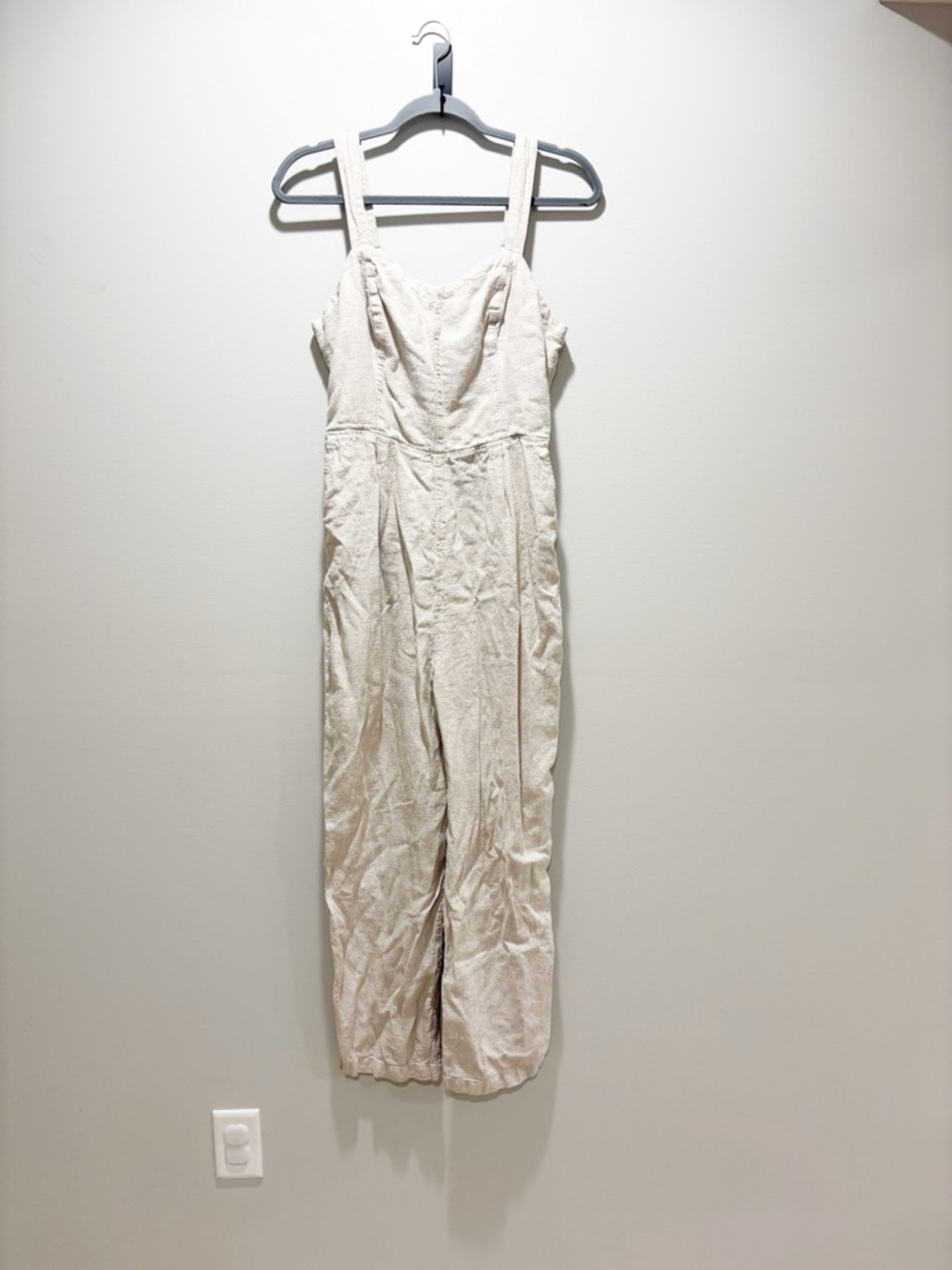 Old Navy Beige Sleeveless Straight-Leg Jumpsuit Linen Blend Breezy Natural M